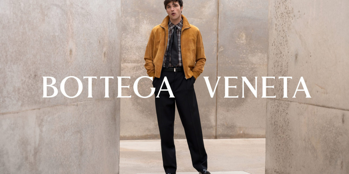Bottega Veneta condition does not play as big of a factor